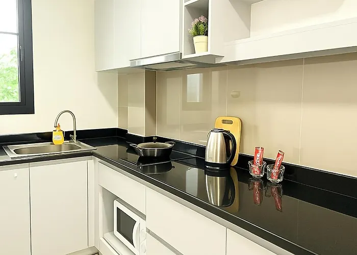 아파트 Zenith Place Huge 2br Low-rise 방콕